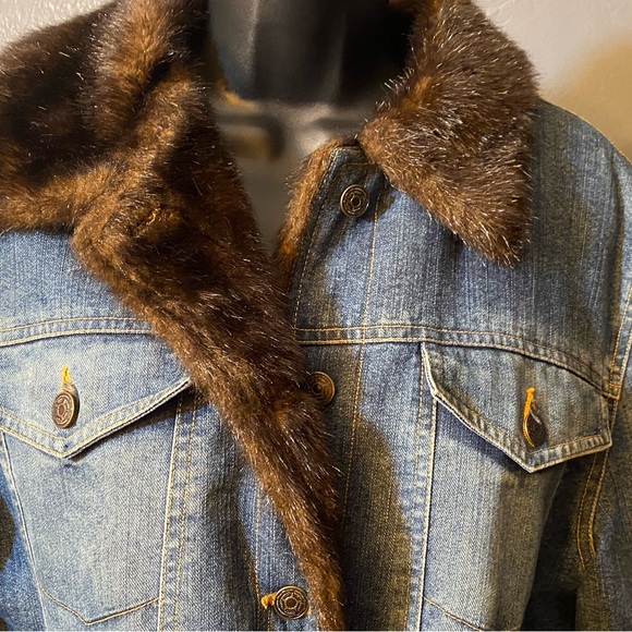 Wilsons Leather Maxima Faux Fur Lined Jean Jacket - Picture 13 of 16